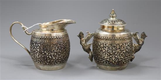 Two items of Burmese 900 silver by Paung, approx 15oz